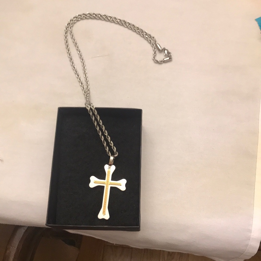 Necklace - Picture 3 of 4